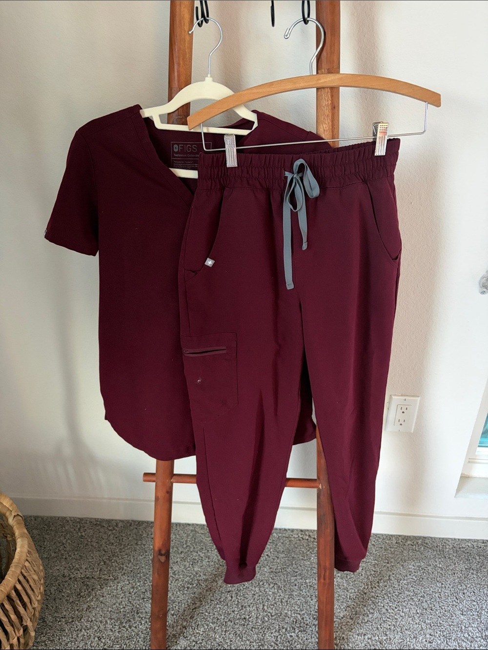 FIGS Women's Maroon Jogger Scrub Set with Gray Drawstring